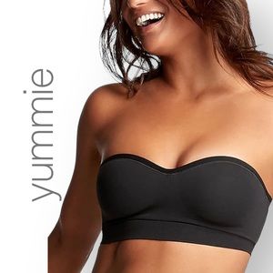 Yummie Black Strapless Bra. size M